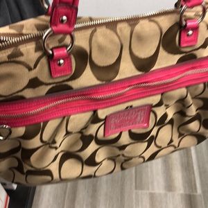 Coach Signature Daisy Purse